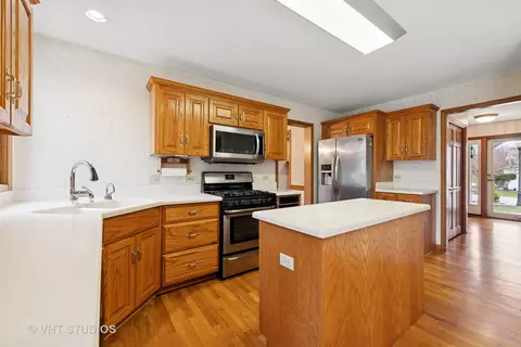 2286 Brookside Ln, Aurora, IL 60502 photo 9