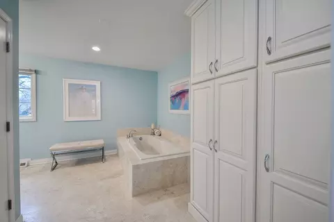 798 E Gartner Rd, Naperville, IL 60540 photo 17