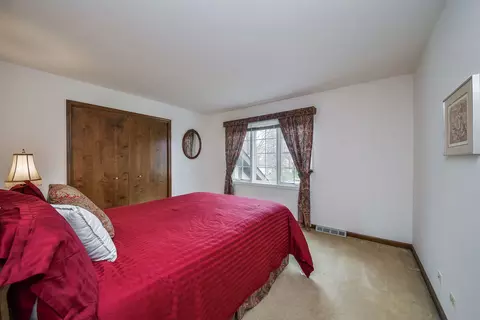 798 E Gartner Rd, Naperville, IL 60540 photo 23