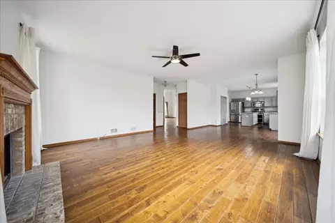 11911 Cape Cod Ln, Huntley, IL 60142 photo 9