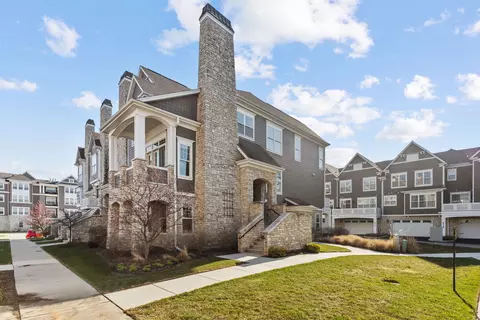104 W Kennedy Ln, Hinsdale, IL 60521