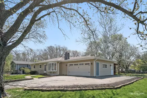 Exterior - 26 W065 Jerome Ave, Wheaton, IL 60187 photo 2 of 5