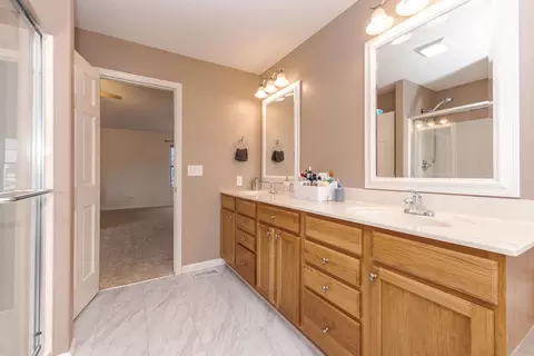 3001 Three Eagles St, Normal, IL 61761 photo 28
