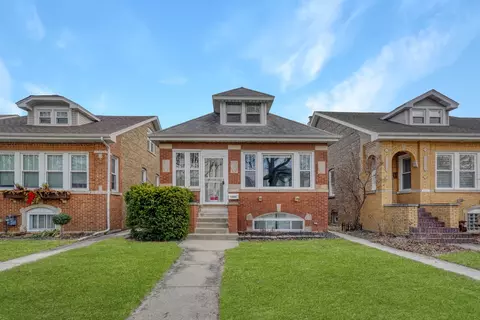 5245 N Ludlam Ave, Chicago, IL 60630
