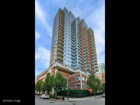 1600 S Prairie Ave #2304, Chicago, IL 60616