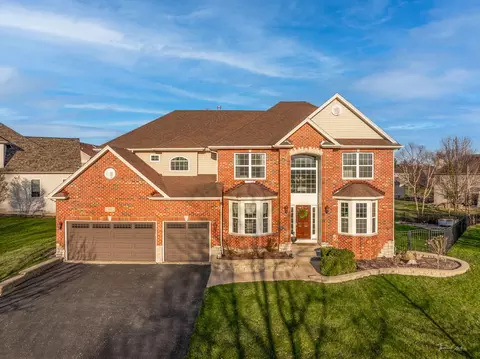 25947 Campbell Ln, Plainfield, IL 60585 photo 2
