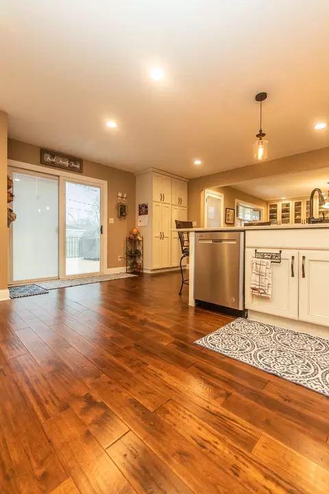 1401 Eustace Dr, Dixon, IL 61021 photo 9