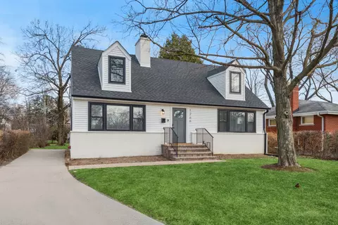 1266 Greenwood Ave, Deerfield, IL 60015