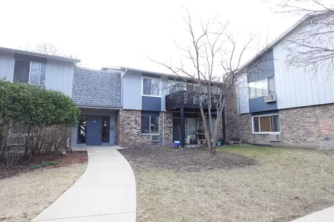 918 E Old Willow Rd #102, Prospect Heights, IL 60070