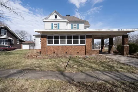 101 W Franklin St, Carlock, IL 61725