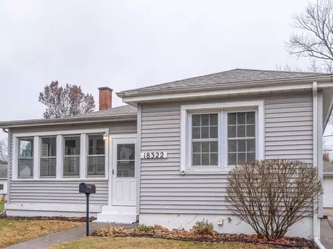 18322 Wildwood Ave, Lansing, IL 60438