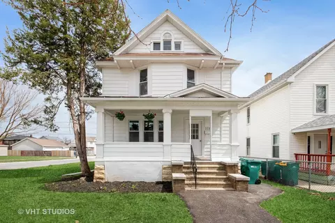 116 Pleasant St, Joliet, IL 60436