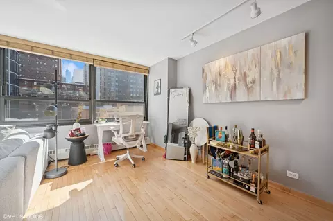 Living - 33 E Cedar St #5C, Chicago, IL 60611 photo 6 of 6