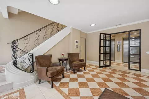 Entry Way - 33 E Cedar St #5C, Chicago, IL 60611 photo 1 of 1
