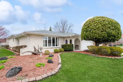 15312 Lisa Ct, Orland Park, IL 60462
