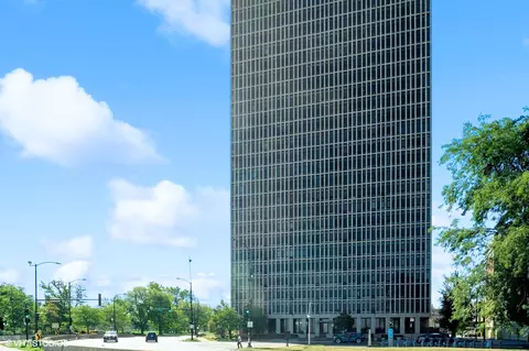 6700 S South Shore Dr #19C, Chicago, IL 60649