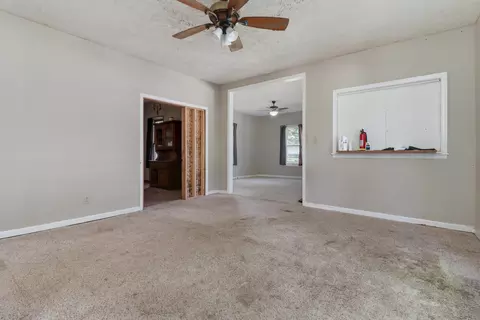 201 E Boundary St, Stanford, IL 61774 photo 6