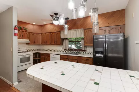 201 E Boundary St, Stanford, IL 61774 photo 8