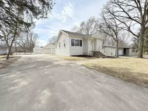 1413 South St, Crystal Lake, IL 60014