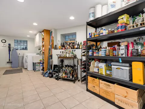 1168 E 54th St, Chicago, IL 60615 photo 24