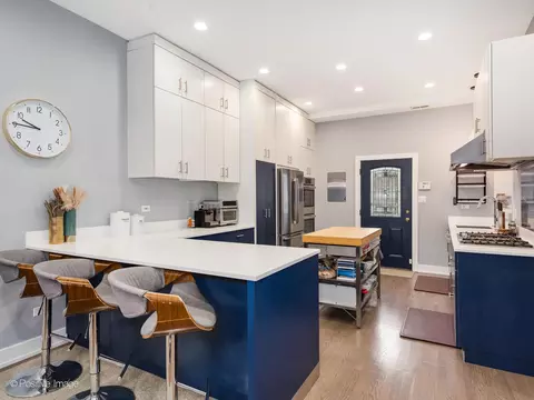 1168 E 54th St, Chicago, IL 60615 photo 9