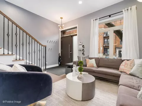 1168 E 54th St, Chicago, IL 60615 photo 5
