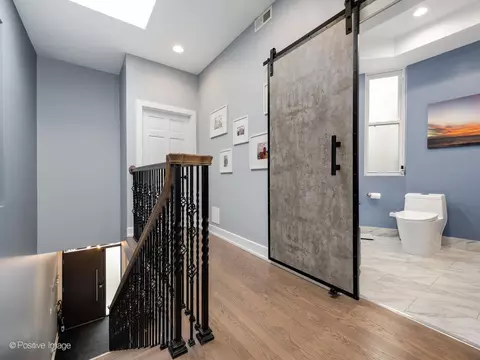 1168 E 54th St, Chicago, IL 60615 photo 13