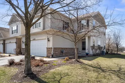 6 N288 Whitmore Cir #F, Saint Charles, IL 60174
