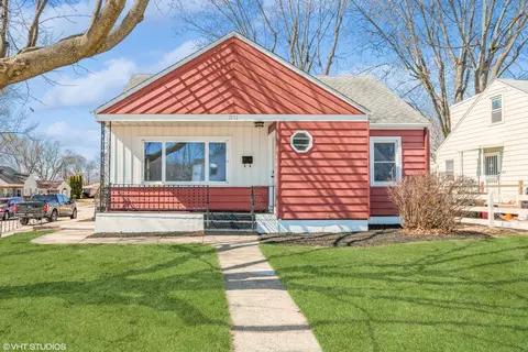 1931 Ridgeland Rd, Rockford, IL 61108