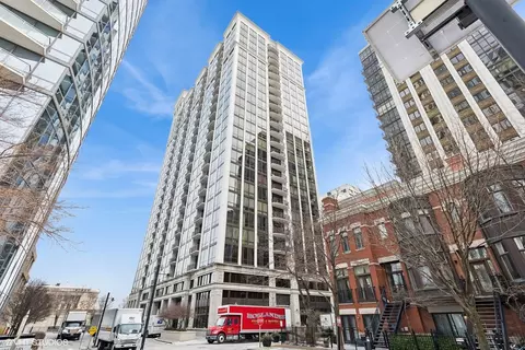 233 E 13th St #610, Chicago, IL 60605