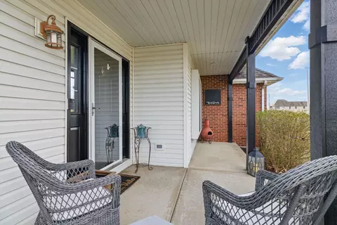977 Partridge Ln, Morris, IL 60450 photo 3