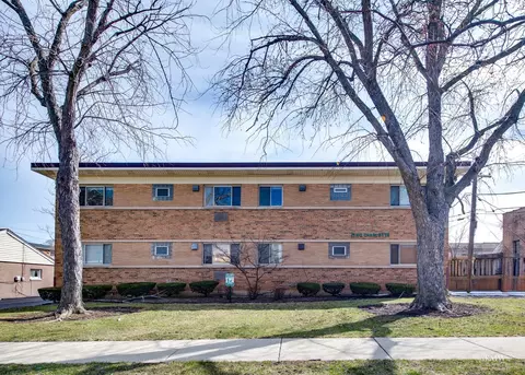 17 N Charlotte St #E, Lombard, IL 60148