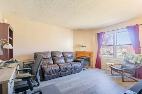 Living - 1542 Hunt Dr #A, Normal, IL 61761 photo 2 of 2