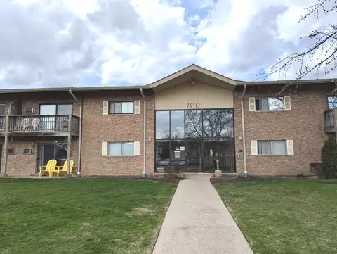 7410 Brookdale Dr #4-208, Darien, IL 60561