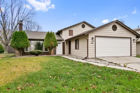22455 Lakeshore Dr, Richton Park, IL 60471