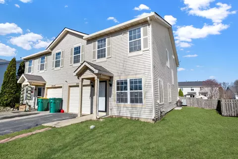 2808 River Bend Ln, Plainfield, IL 60586 photo 2