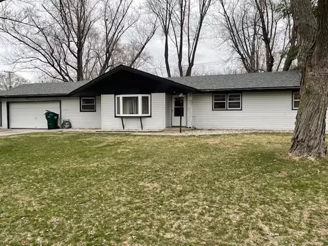 7 Jan Ave, Kankakee, IL 60901