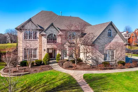 2303 Johnsburg Ct, Naperville, IL 60564