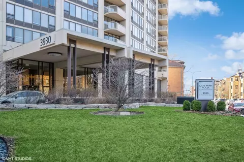 3930 N Pine Grove Ave #1915, Chicago, IL 60613
