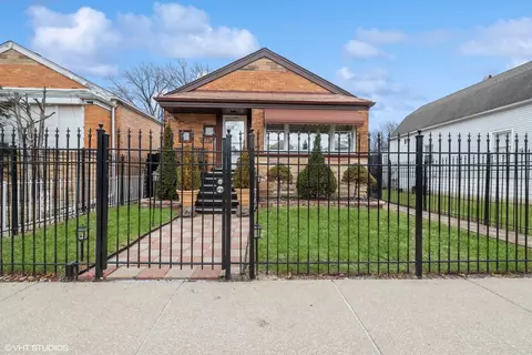 7947 S Saginaw Ave, Chicago, IL 60617