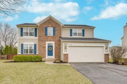 2367 Wilson Creek Cir, Aurora, IL 60503