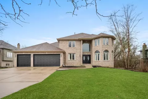 7253 Southwick Dr, Frankfort, IL 60423