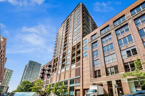 400 W Ontario St #905, Chicago, IL 60654
