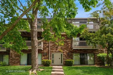 239 W Court Of Shorewood Ct #3A, Vernon Hills, IL 60061