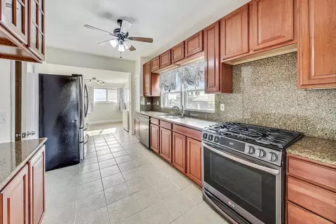 59 E Quincy St, Riverside, IL 60546 photo 16