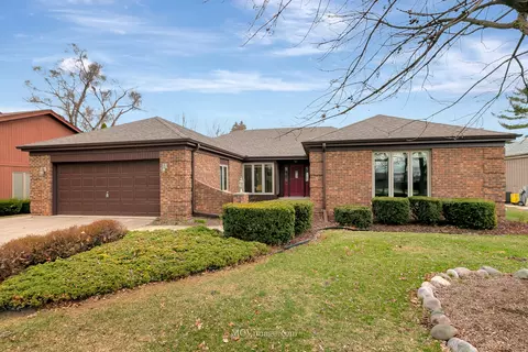 12601 S Moody Ave, Palos Heights, IL 60463