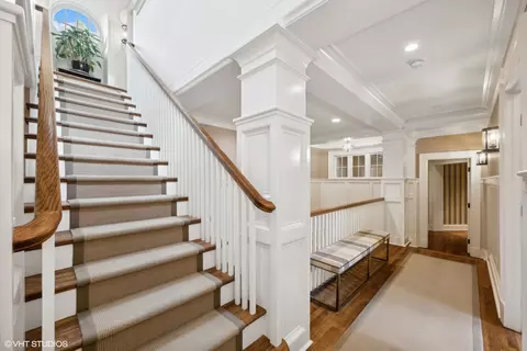 Entry Way - 624 Pine Ln, Winnetka, IL 60093 photo 9 of 9