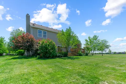 Exterior - 968 Pattee Ave, Elburn, IL 60119 photo 4 of 7
