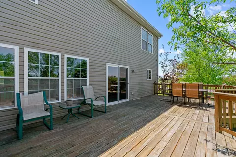 Exterior - 968 Pattee Ave, Elburn, IL 60119 photo 2 of 7