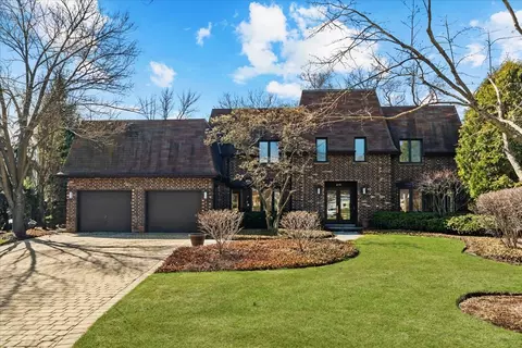 488 Hillside Dr, Highland Park, IL 60035